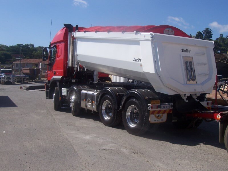 img=end_tipper_red_truck